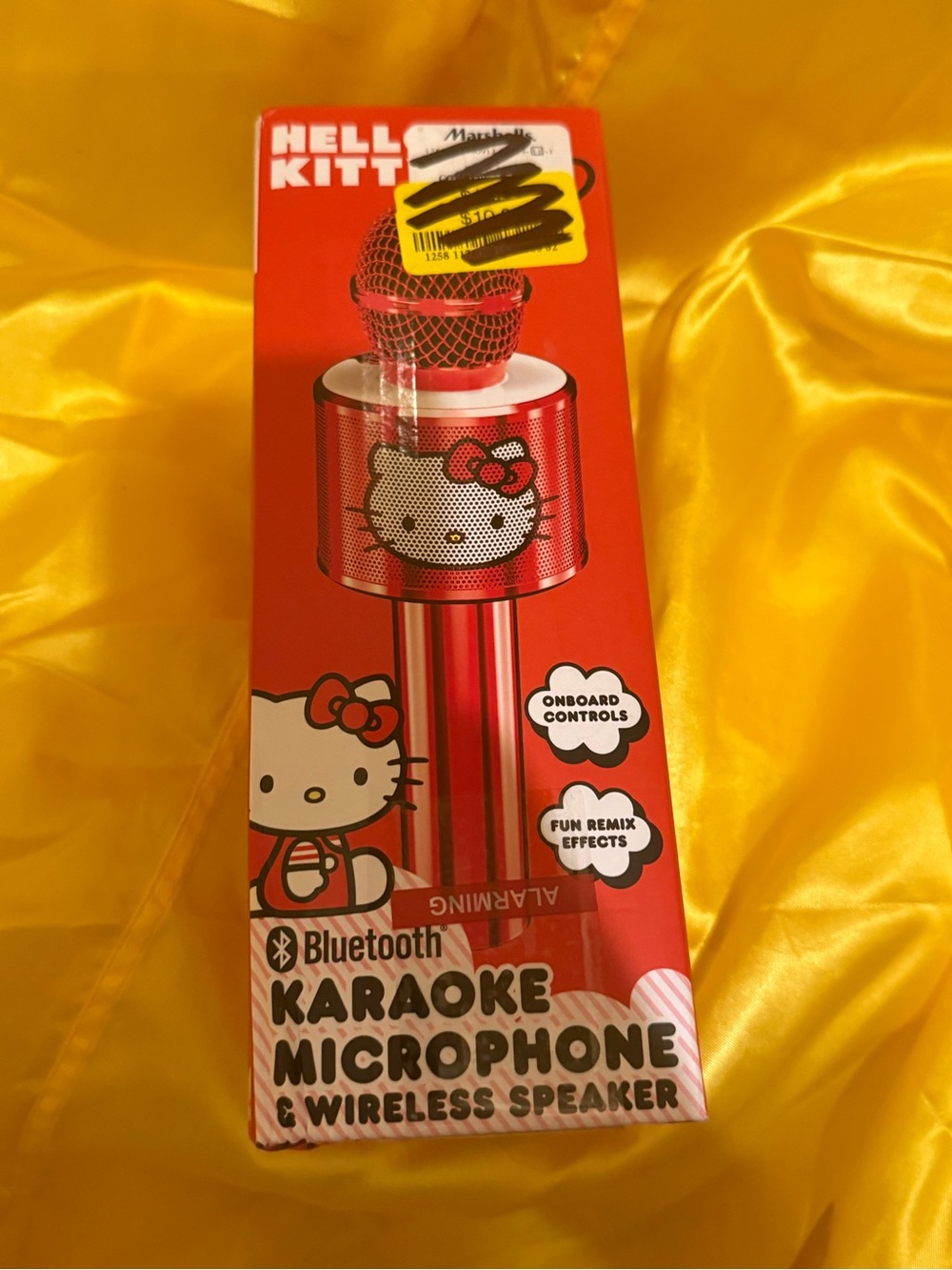 Hello Kitty Red Bluetooth Karaoke Microphone & Wireless Speaker-NEW in box!